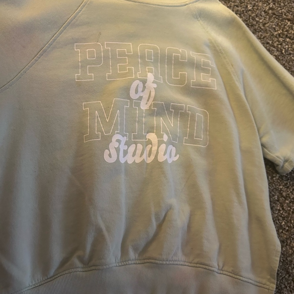 H&M Light Green Sweatshirt
